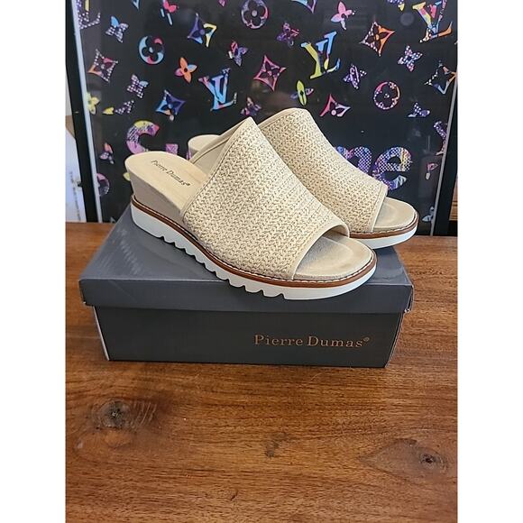 Pierre Dumas Gold Woven Expand Wedge Sandals Womens Size 11M New - Picture 1 of 9